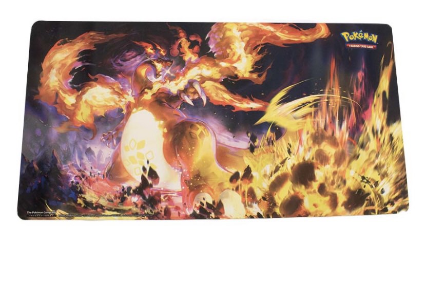 Pokemon - Charizard Vmax - Playmat - Ultra Premium Collection